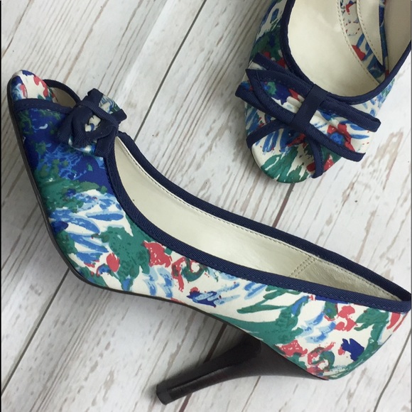 Apt. 9 Shoes - Apt 9 Bright floral Peep Toe Heels 6